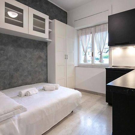 Luna Homes - Studio In Corso Sempione Milão Exterior foto